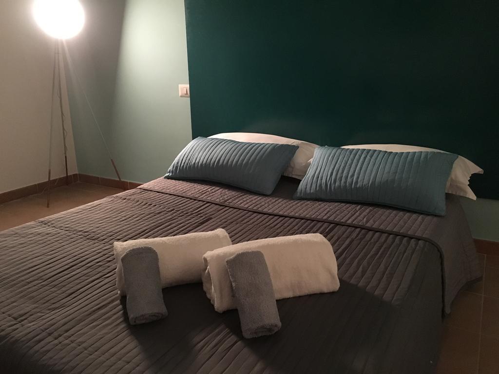 Bed and Breakfast Dormi A Roma Екстер'єр фото