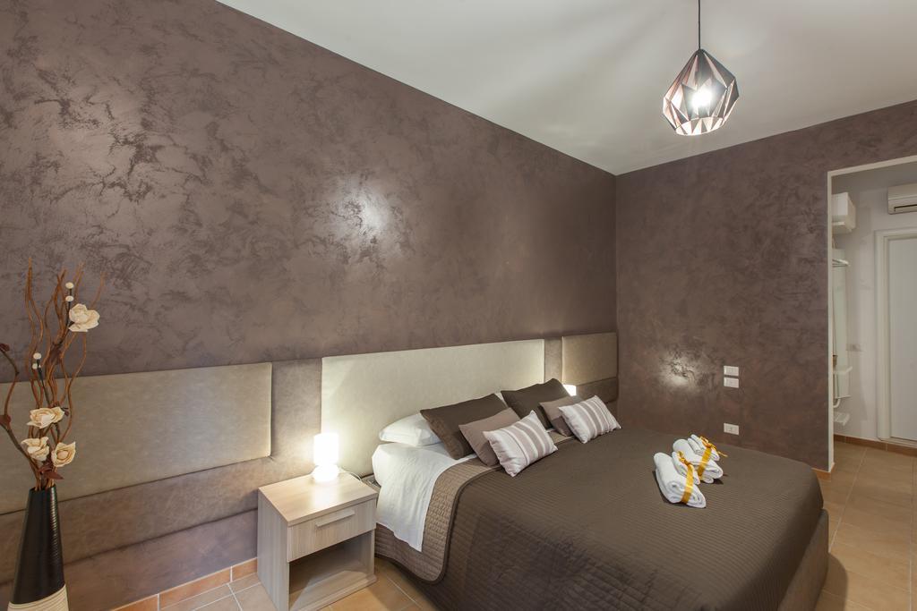 Bed and Breakfast Dormi A Roma Екстер'єр фото