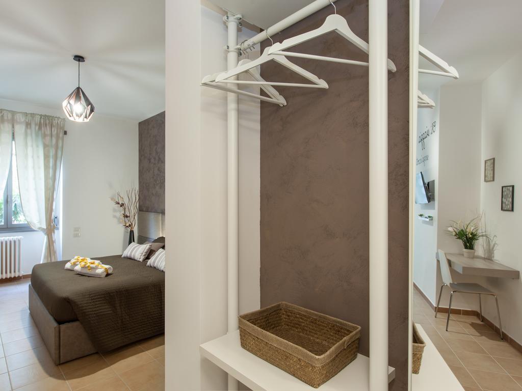 Bed and Breakfast Dormi A Roma Екстер'єр фото