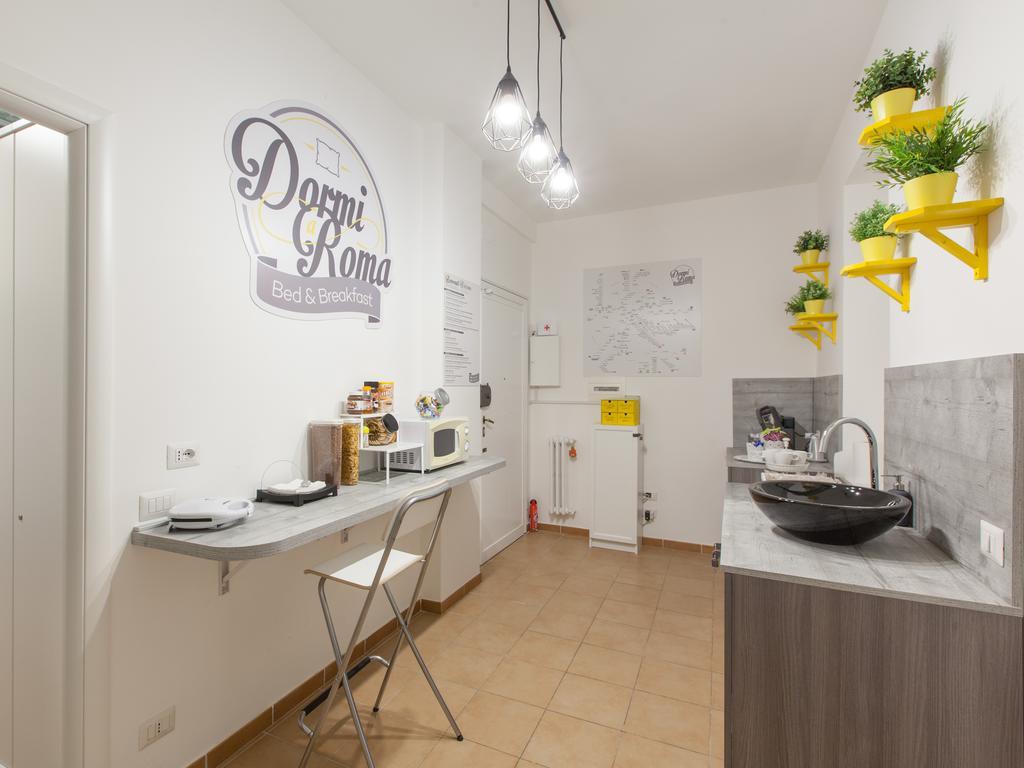 Bed and Breakfast Dormi A Roma Екстер'єр фото
