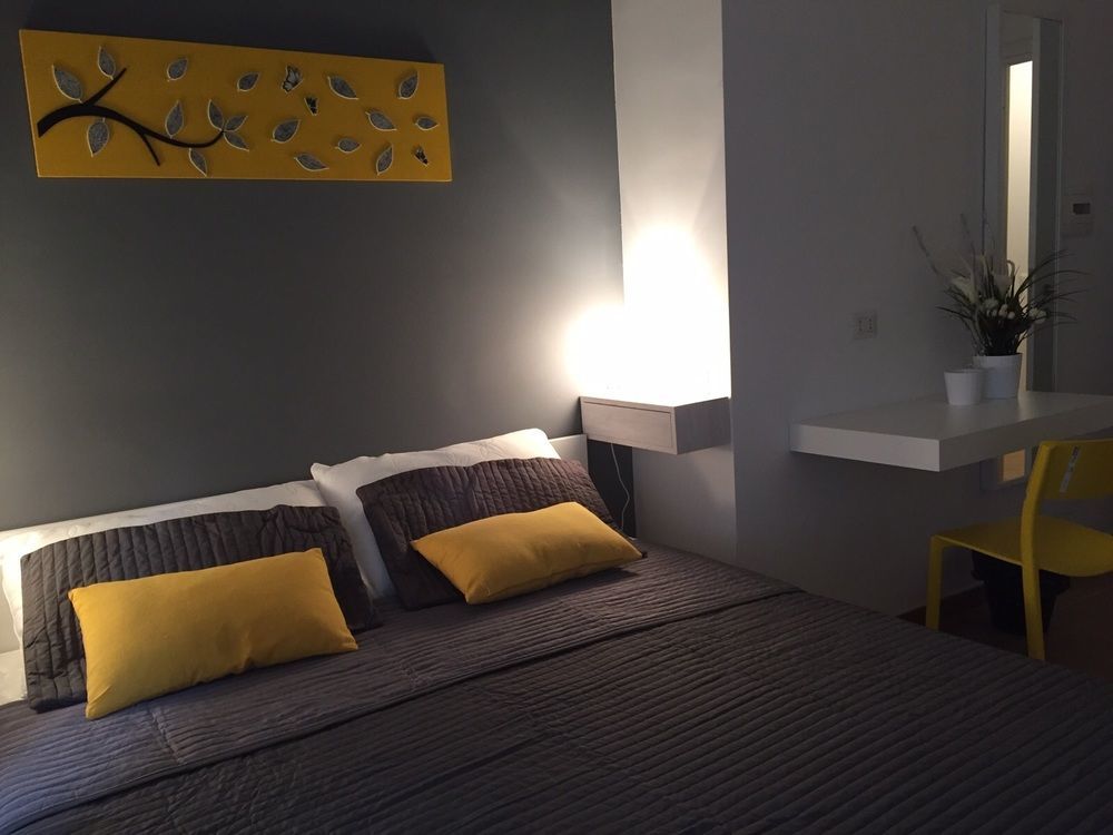 Bed and Breakfast Dormi A Roma Екстер'єр фото