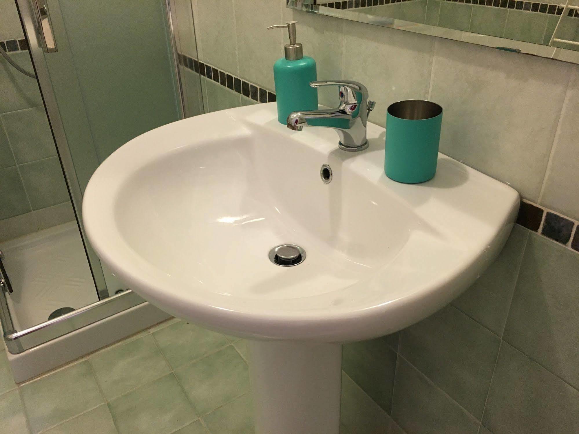 Bed and Breakfast Dormi A Roma Екстер'єр фото