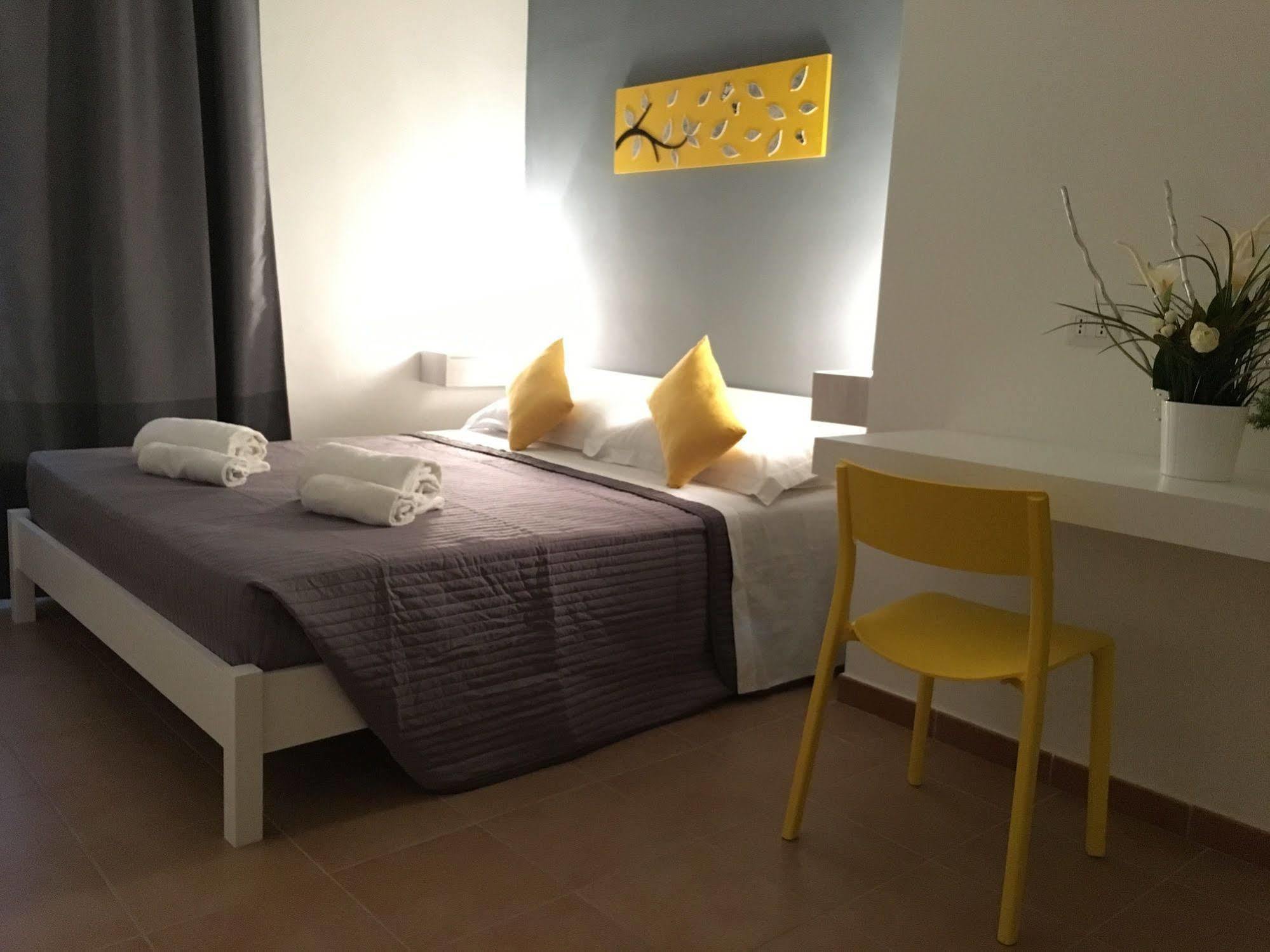 Bed and Breakfast Dormi A Roma Екстер'єр фото