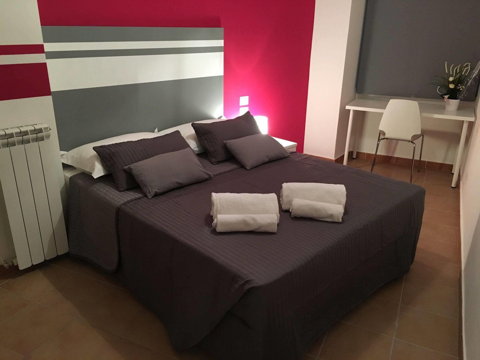 Bed and Breakfast Dormi A Roma Екстер'єр фото