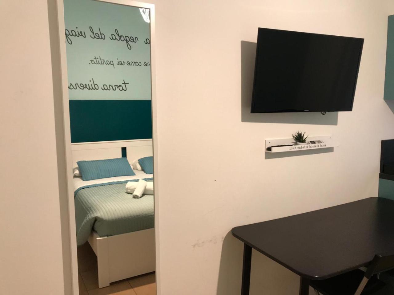 Bed and Breakfast Dormi A Roma Екстер'єр фото